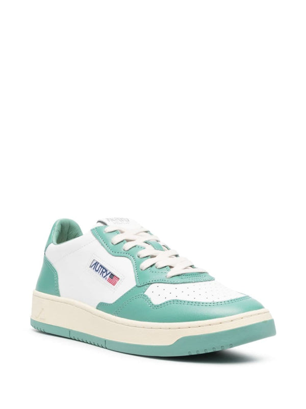Sneakers Autry Medalist Super Vintage in pelle bianche e verdi